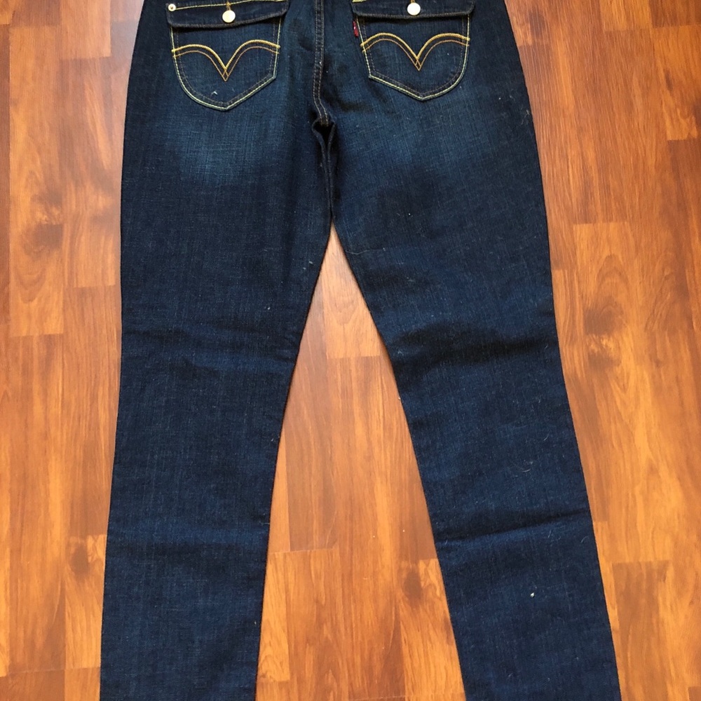 Levi’s 524 Super Low